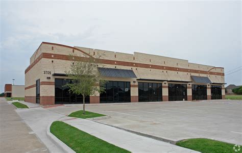 Midas, 3107 Old Denton Rd, Carrollton, TX 75007, US .